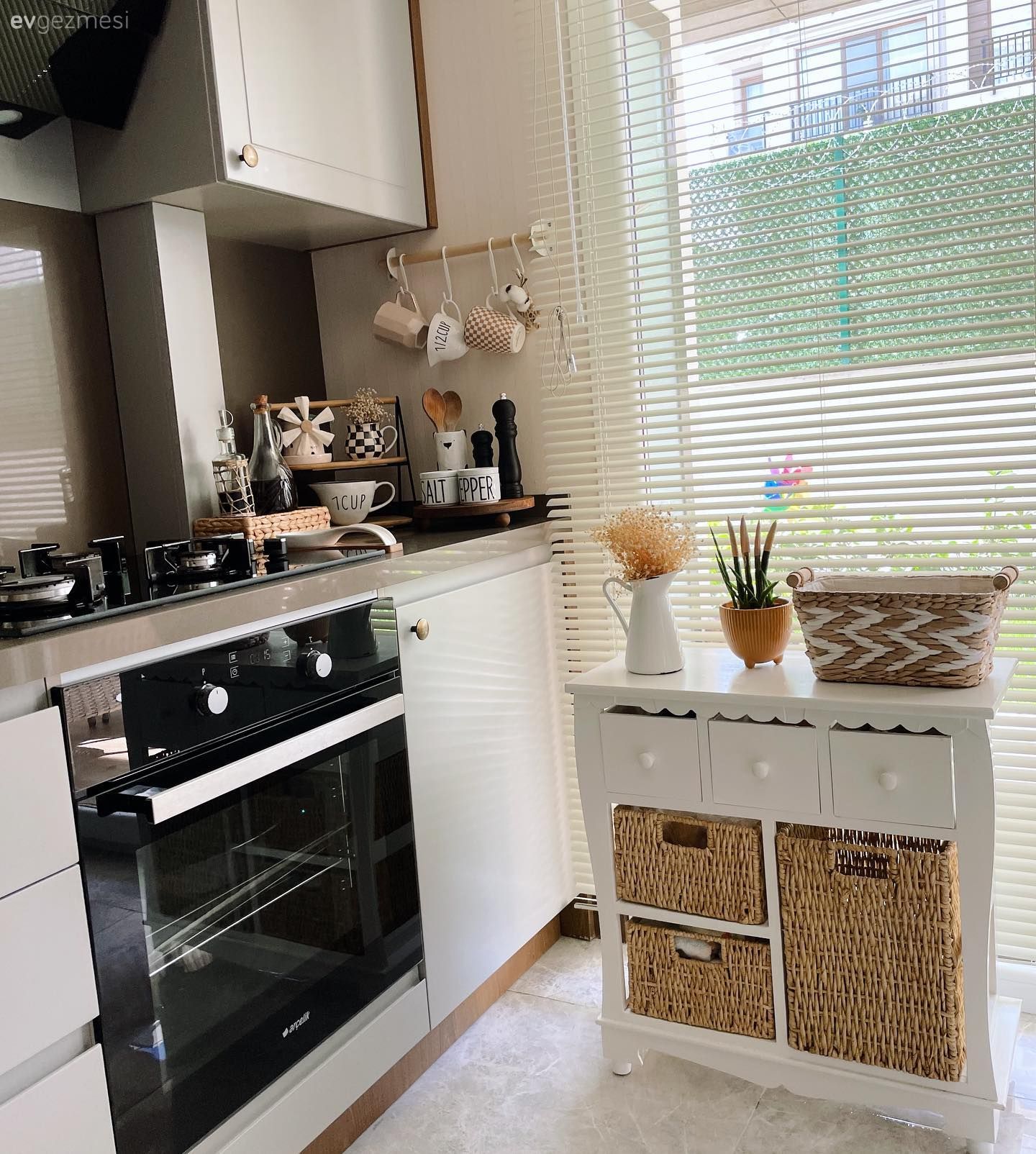 Bu İstanbul Evinde Country Stilin Zarafeti Kendini Açıkça Hissettiriyor!