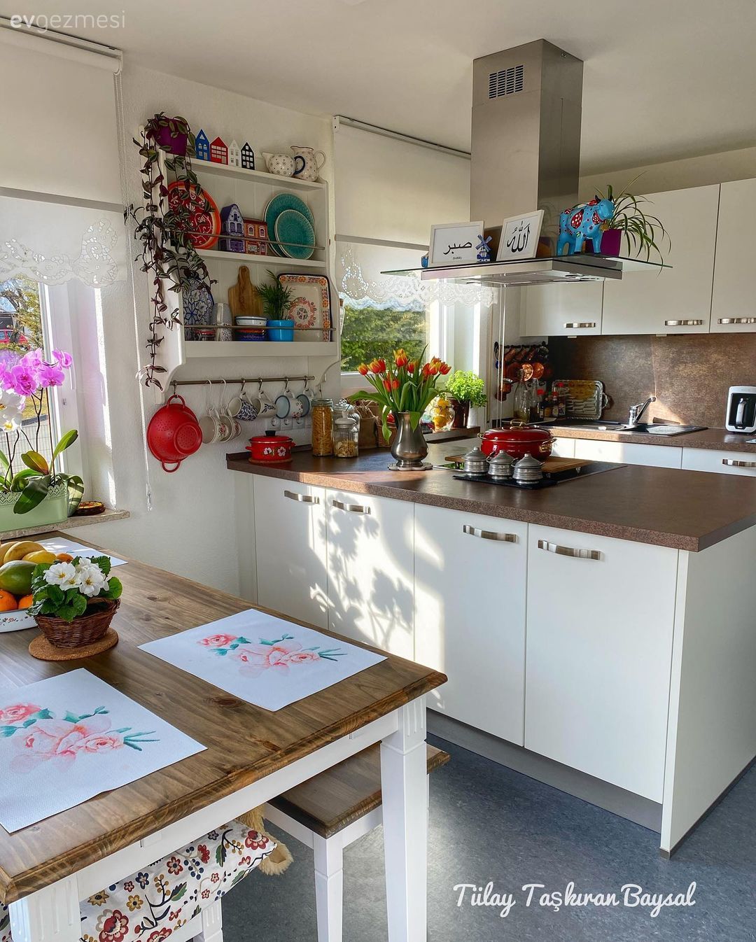 Bu Mutfakta Pişen Her Yemeğin Baharatı Nostaljik Esintiler!