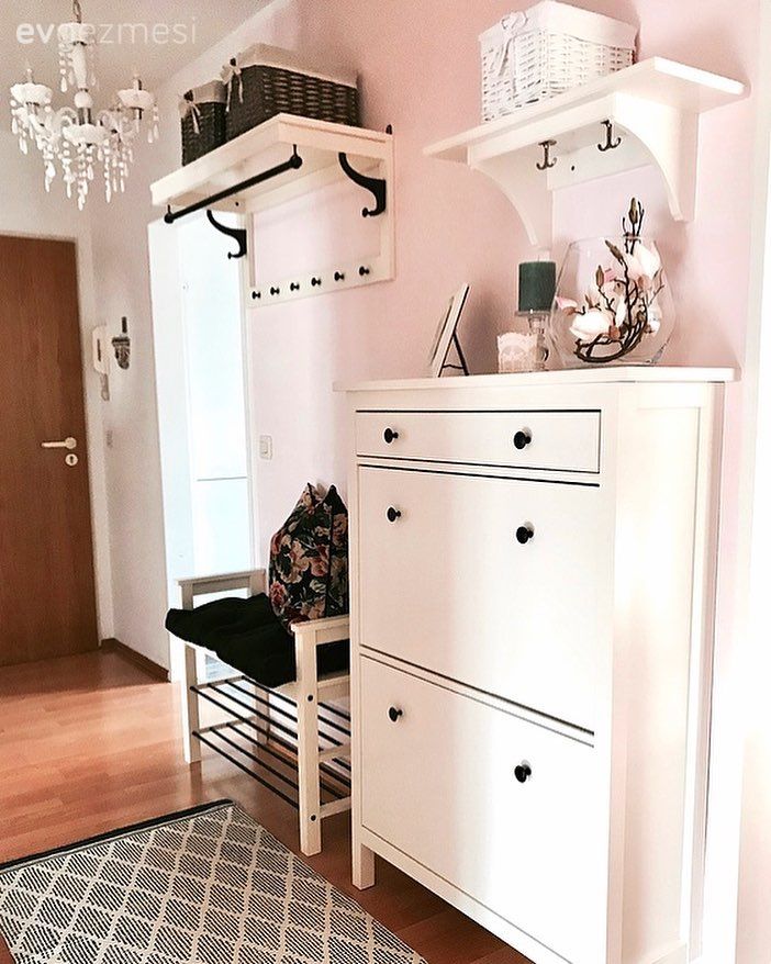 Bu Tatlı Evin Hem Bahçesinde Hem De İçinde Mevsim Hep Bahar