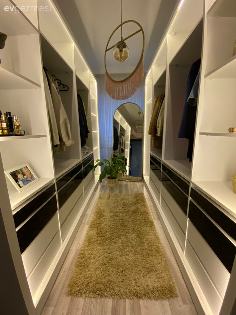 Size İlham Verecek 40+ Giyinme Odası Fikri ve Modeli