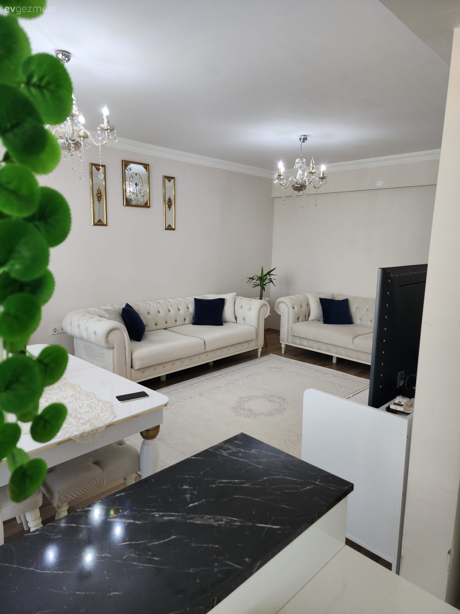 Açık Mutfaklı Bu Evde Hakim Tarz Country!