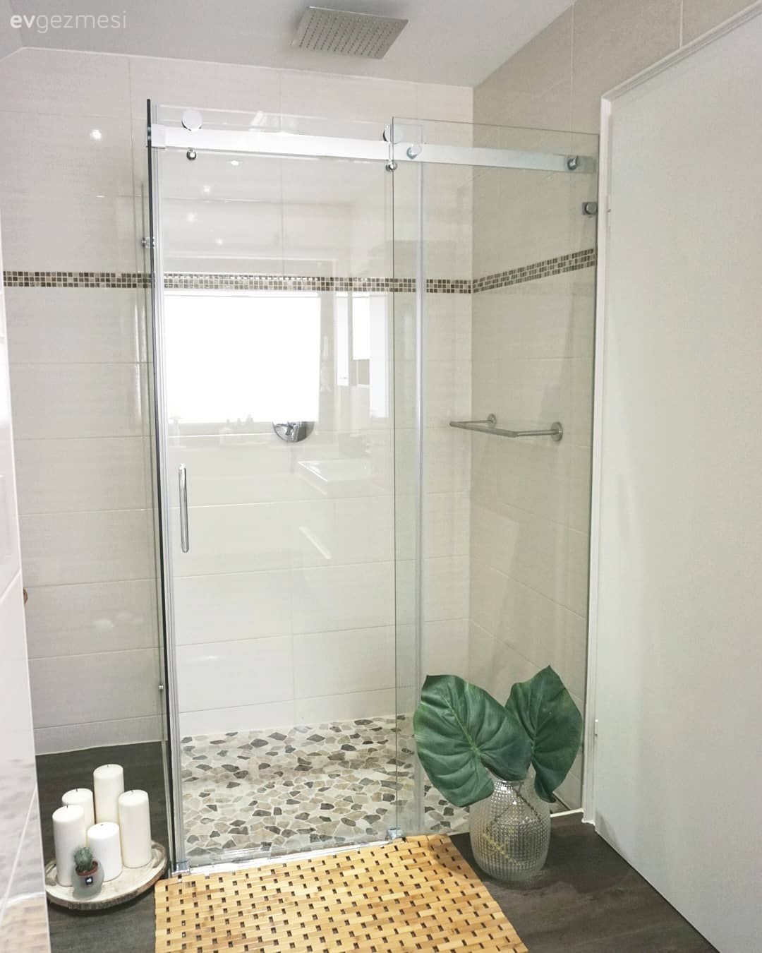 Ev Gezmesi: Rustik Dokunuşları Lüks Çizgilerle Yorumlamış Bir Dekor