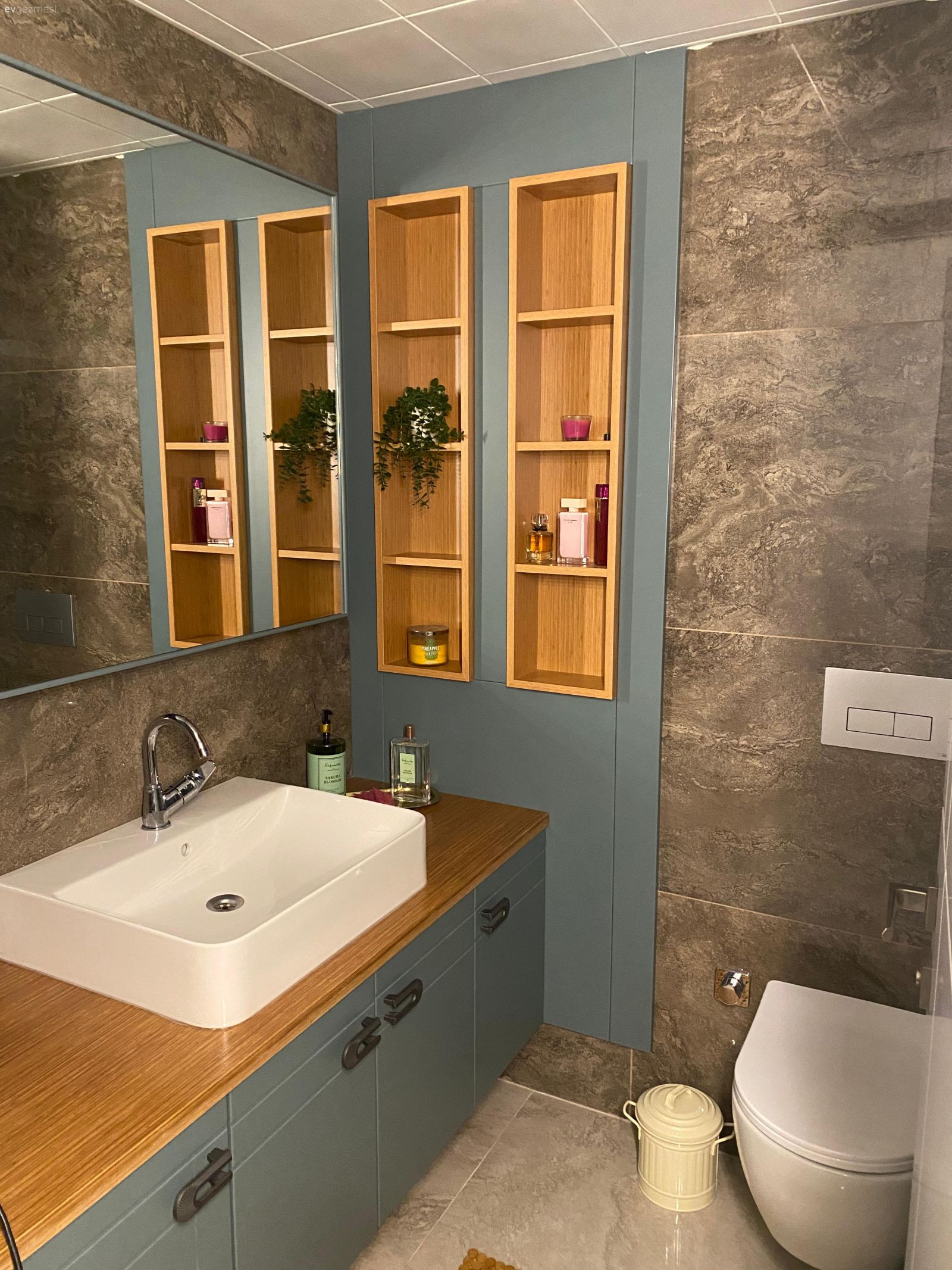 Banyo, Yeşil, Ahşap Mobilya, Banyo dolabı, Banyo aynası, Banyo lavabosu, Banyo aksesuarları, Banyo seramikleri, Banyo bataryası