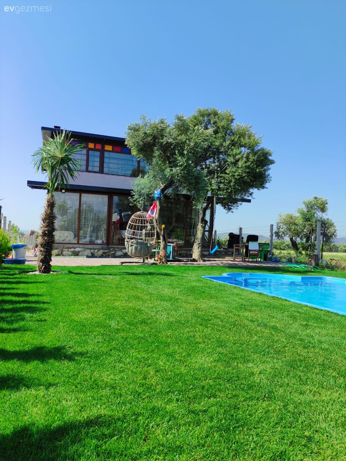 Müstakil Ev Hikâyeleri: Köy Havasını İçine Çeken Rustik Taş Ev!