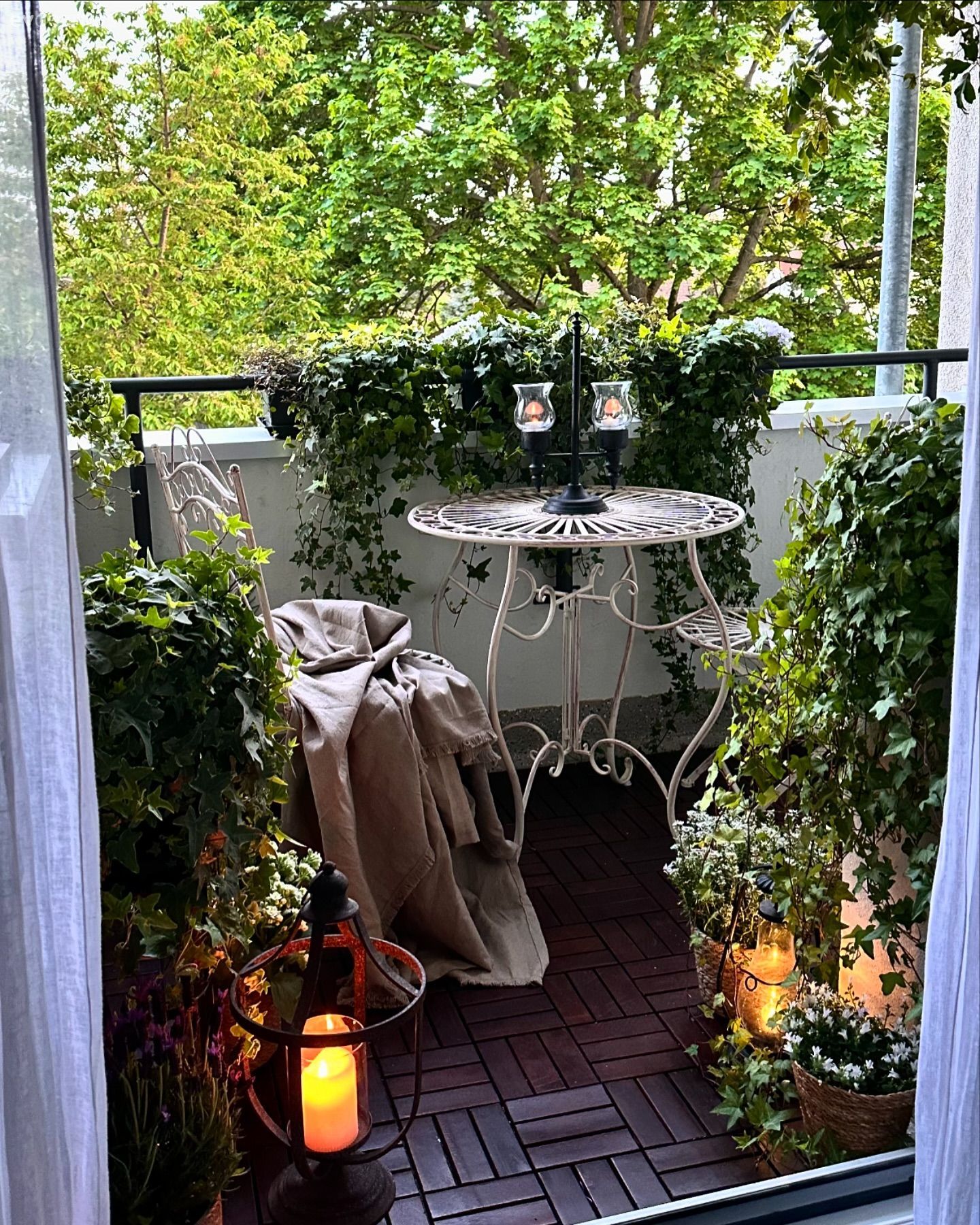 Bu Evde Tamamlayıcı Parçalar Adeta Dekorun Makyajı!