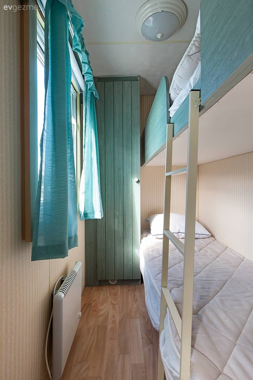 30 M2'lik Bu Prefabrik Evin İçinde 3 Ayrı Oda Var