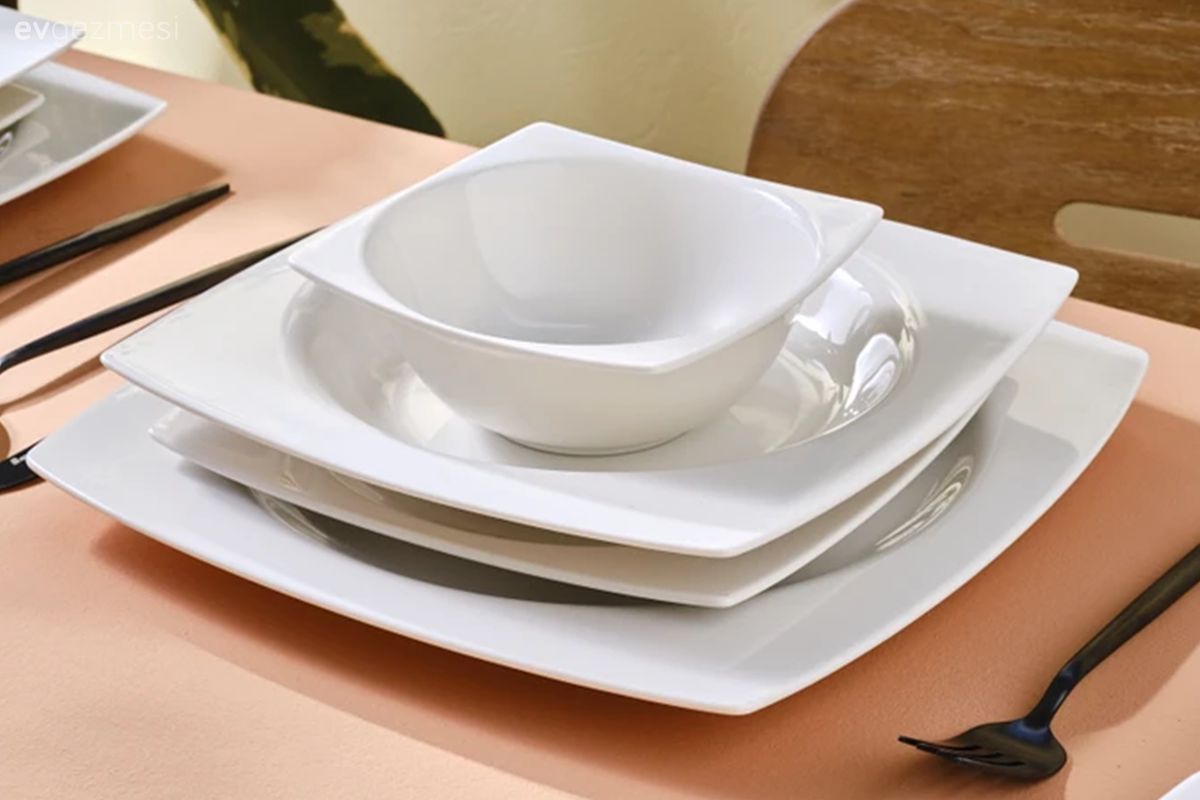 Çeyiz İçin 12 Kişilik Yemek Takımı Seçimi Nasıl Yapılır?