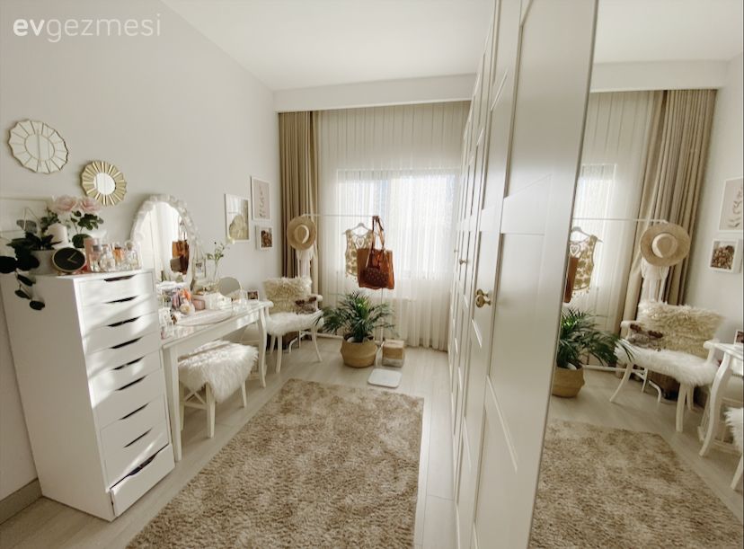 Bu İstanbul Evinde Renkler Uyumlu, Mobilyalar Konforlu!