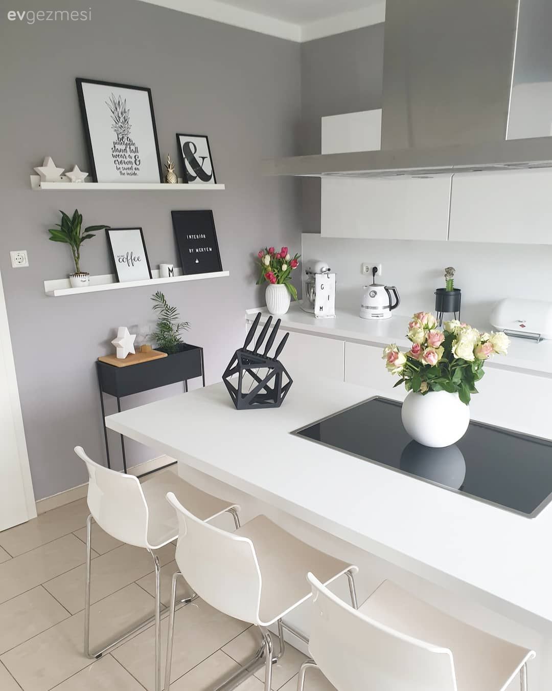 Beyazı Çok Seven Bu Evin Her Odasından Ferahlık Akıyor!