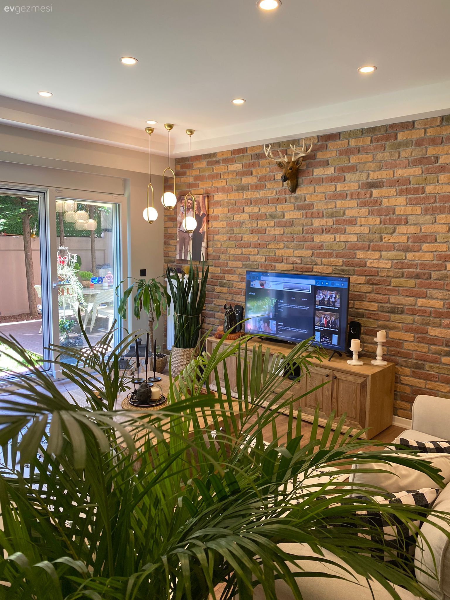 Bu İstanbul Evinde Keyif Dozu Bir Hayli Yüksek!