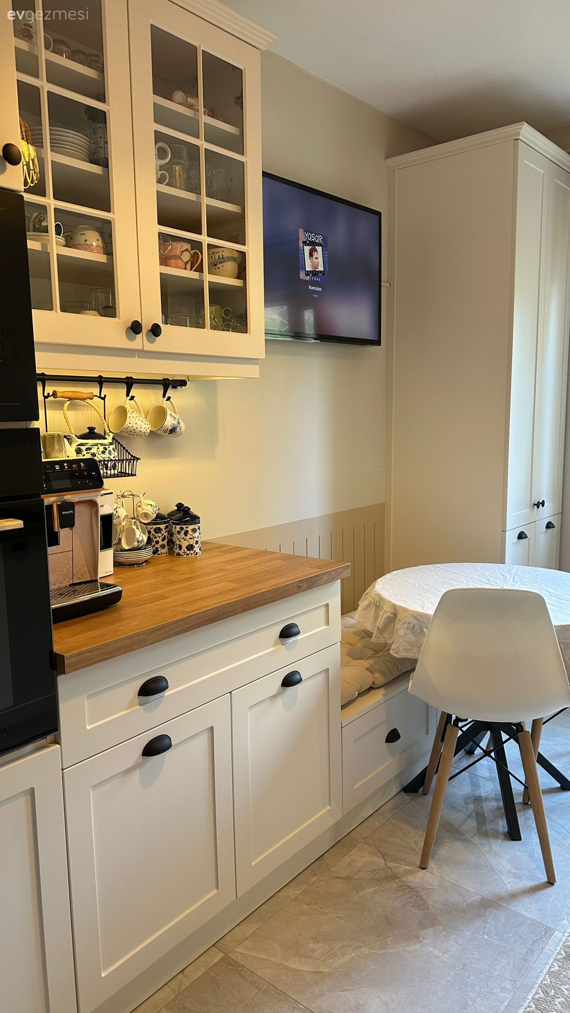 Tek Duvar Mutfak Koridor Tipine Dönünce Daha Kullanışlı Olmuş