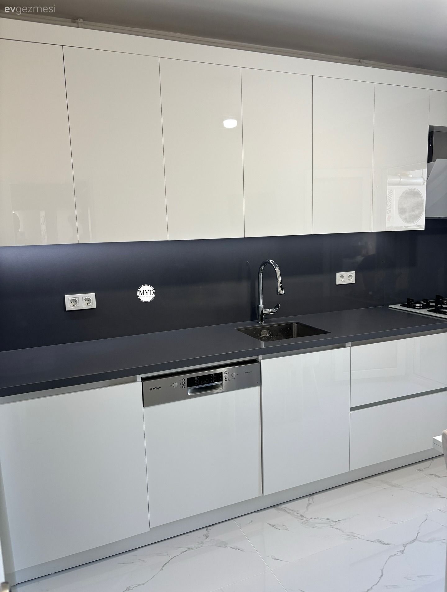 Bu Evde Banyo ve Mutfağa Modern Dokunuşlar İyi Gelmiş