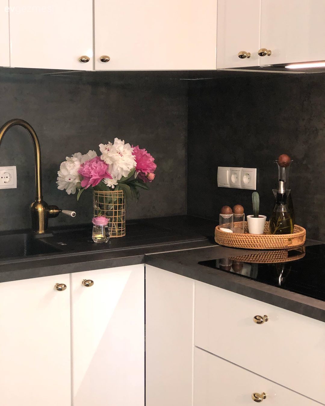 Bu Keyifli Evde Göze Çarpan Detayların Haddi Hesabı Yok