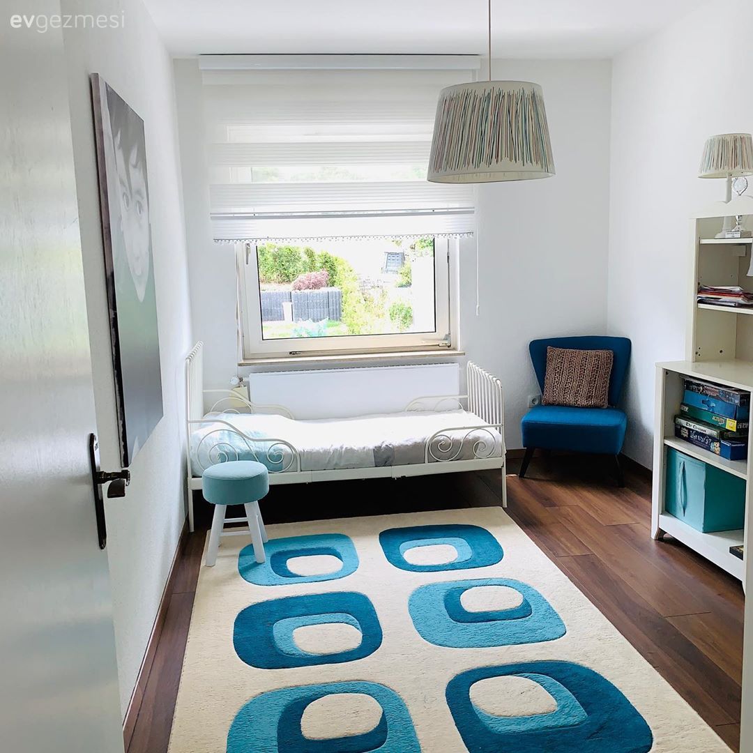 Ev Gezmesi: Işıltıya Yer Vermeden Dikkat Çeken Bir Dekor