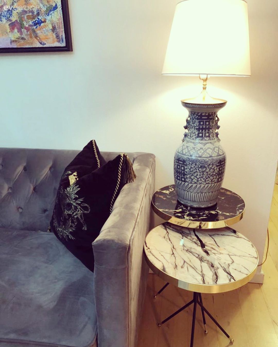 Gri, Yan sehpa, Sehpa, Siyah, Beyaz, Vazo, Ev Aksesuar, Abajur, Aydınlatma, Mavi