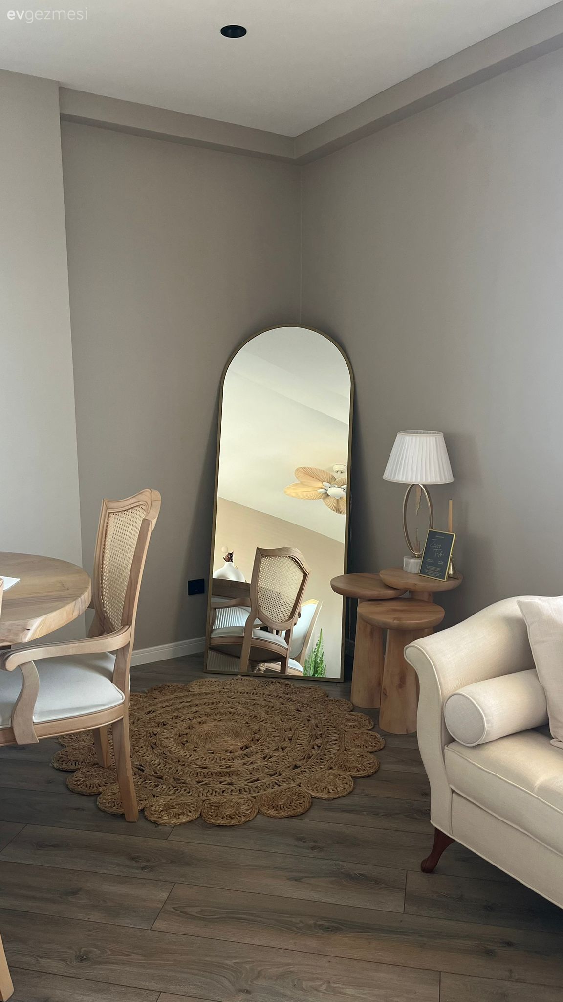 Samsun'daki Bu Evin Cazibe Noktalarında Hep Ayna Var!