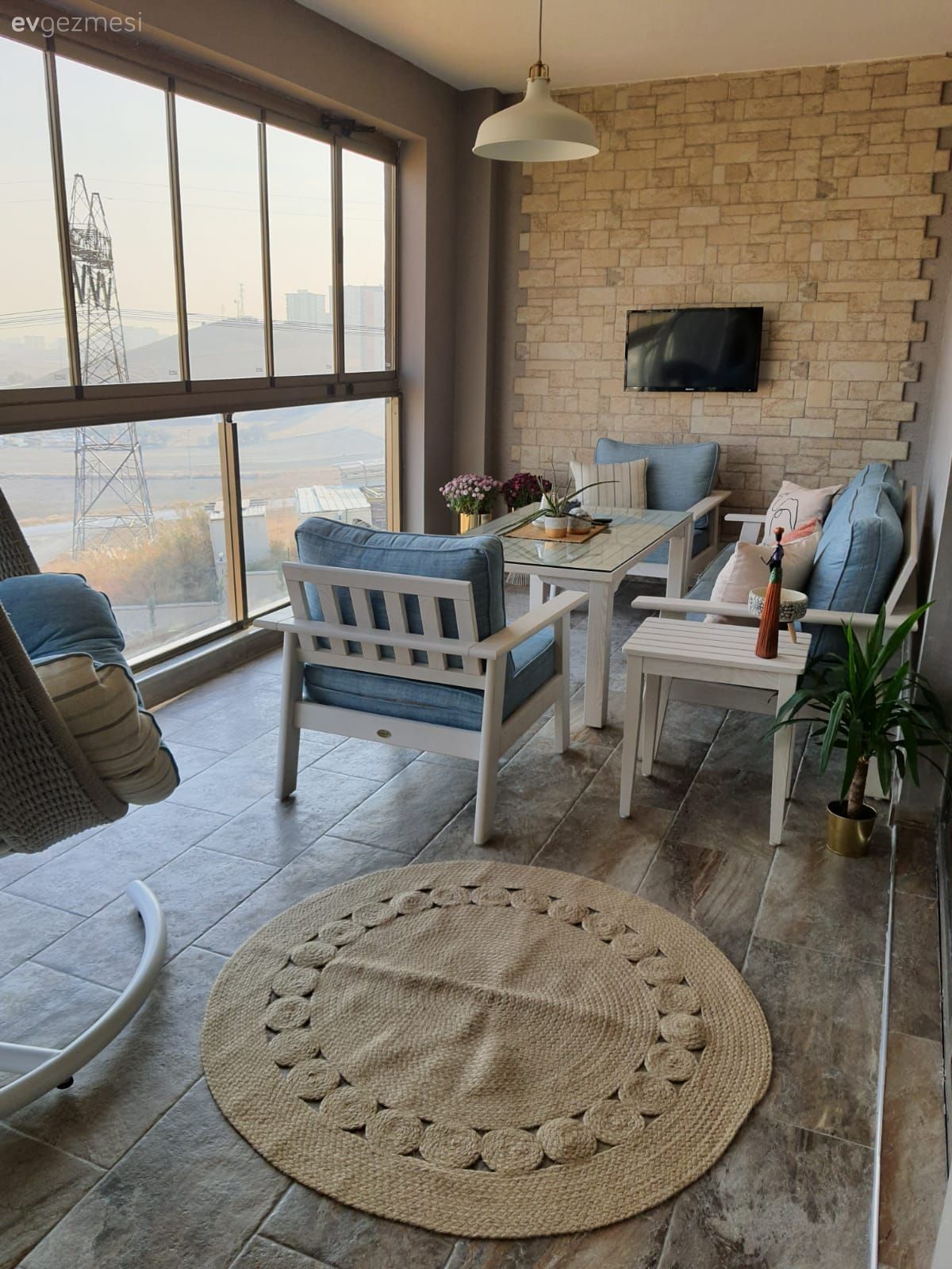 Bu  Ankara Evinde Pastel Tonlar Ahşaplarla Sıcaklık Kazanmış