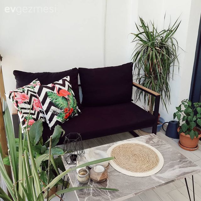 Balkon, Füme, Yeşil, Krem, Ev bitkisi, Kırlent, Ev tekstili, Balkon masası