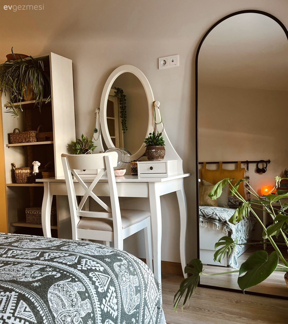 Boy aynası, Ayna, Makyaj masası, Yatak Odası, Makyaj aynası, Beyaz