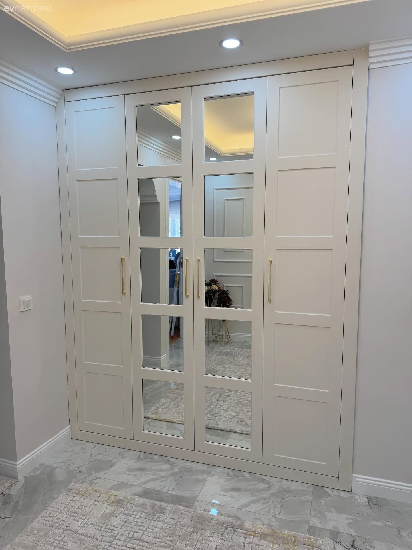 Koridor Tipi Bu Mutfakta Dar Alanları Ferahlatan Çözümler Uygulanmış