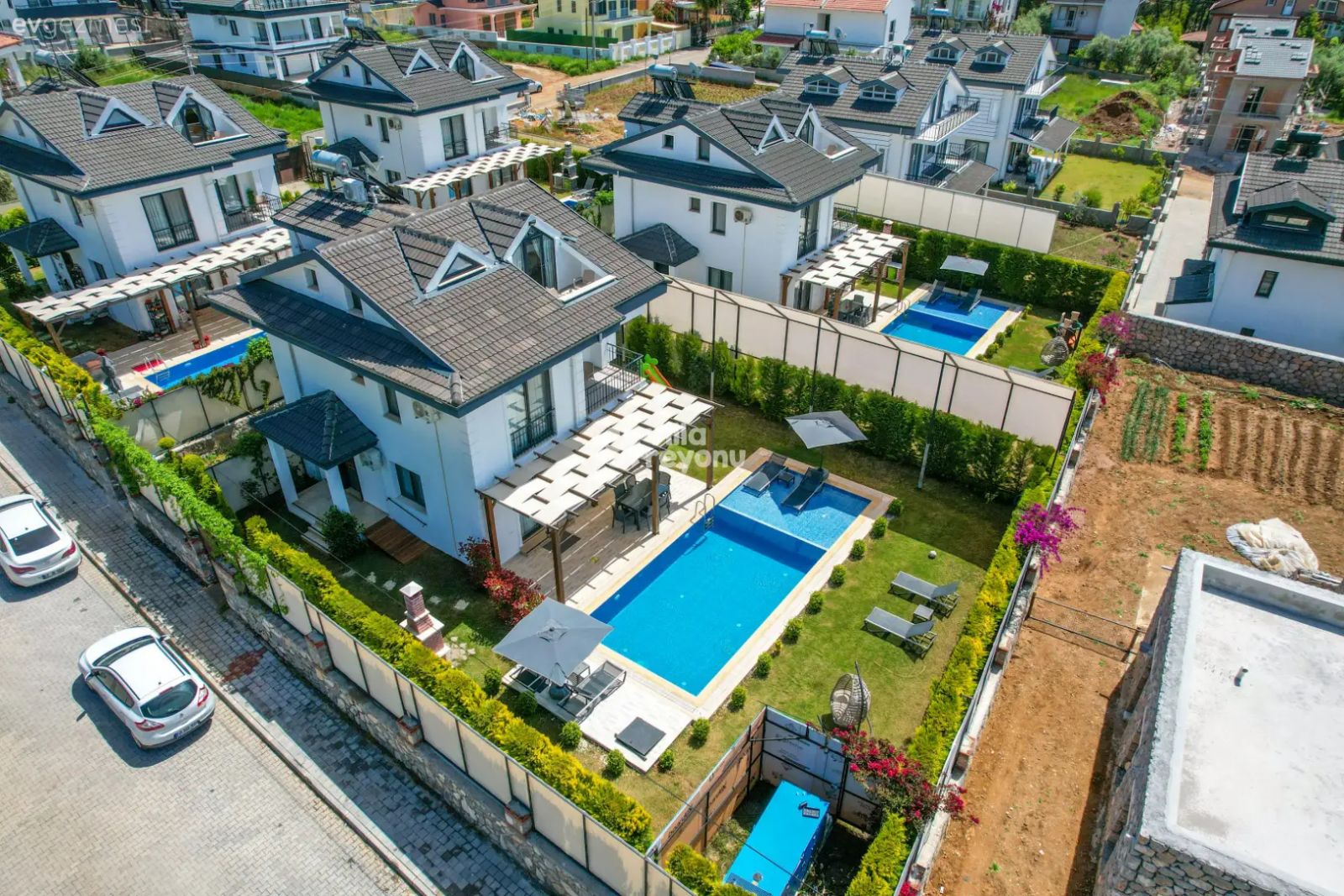 Fethiye'de Kiralık Villa Seçerken Dekorasyon ve Konfor Neden Önemlidir?