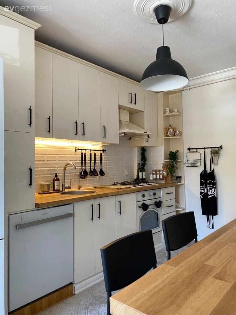 Bu İzmir Evinin Keyfine En Çok Düşkün Kısmı Balkon!