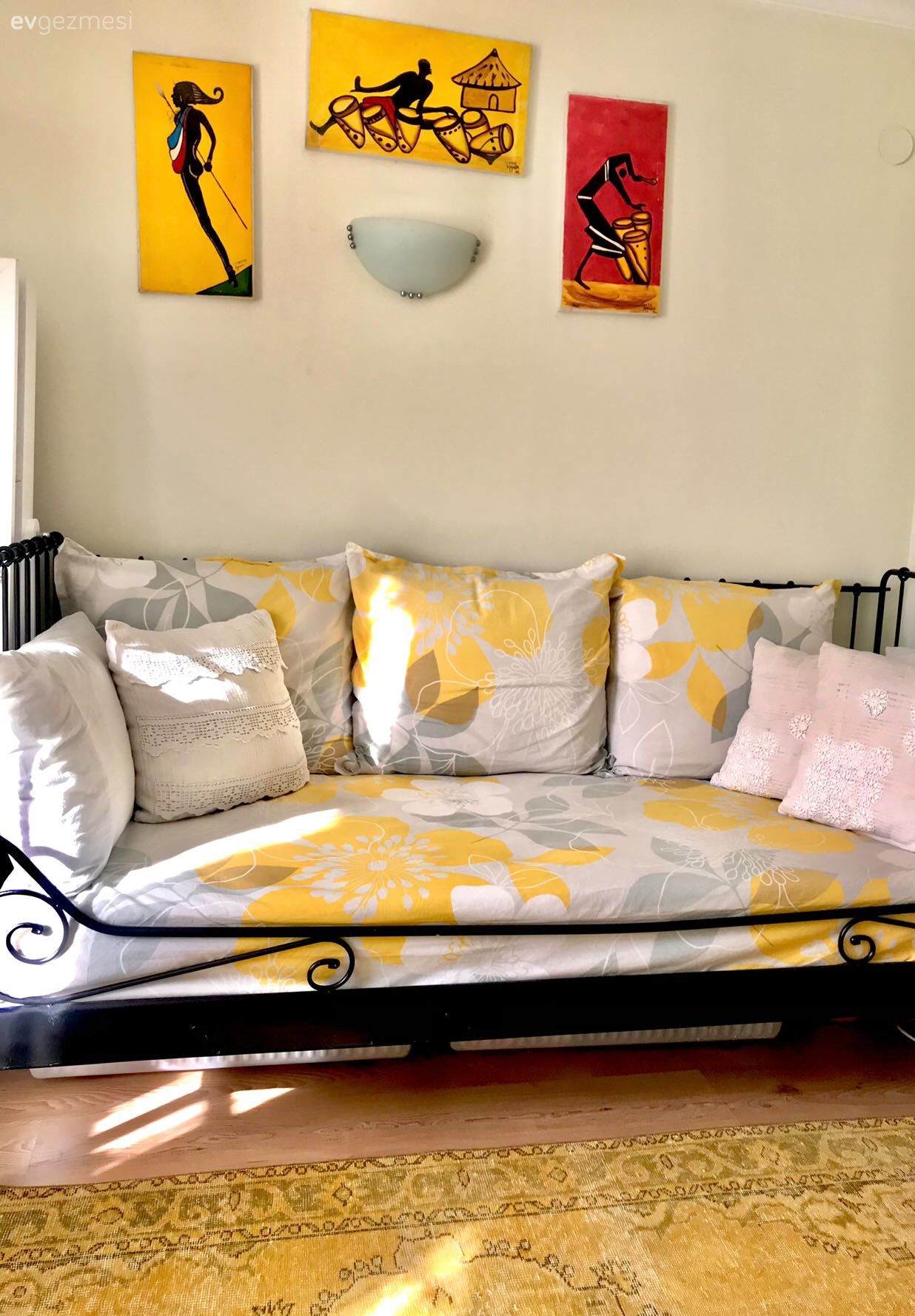 Bu Kaş Evi Her Mevsime Ayak Uyduracak Şekilde Dekore Edilmiş