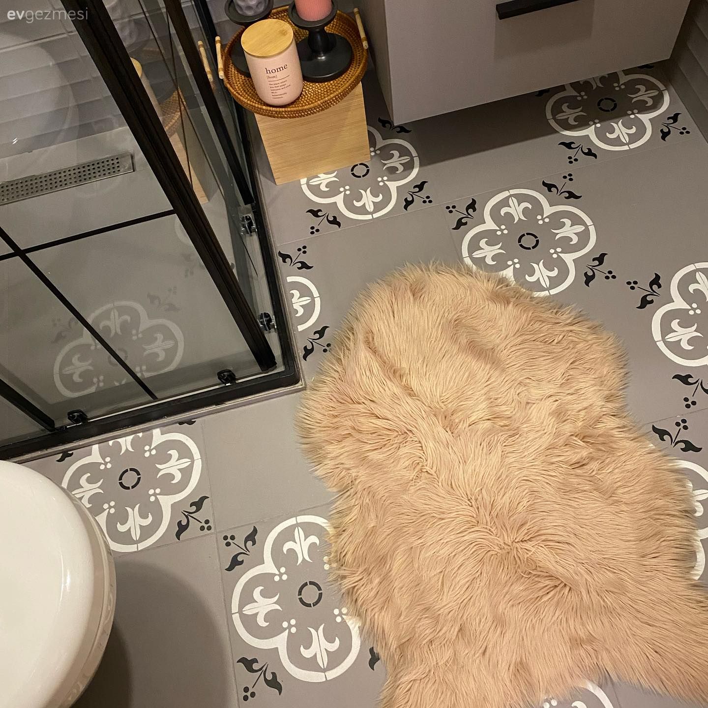 Değişen Bu Banyoya Yeni Renkleri Samimiyet Katmış!