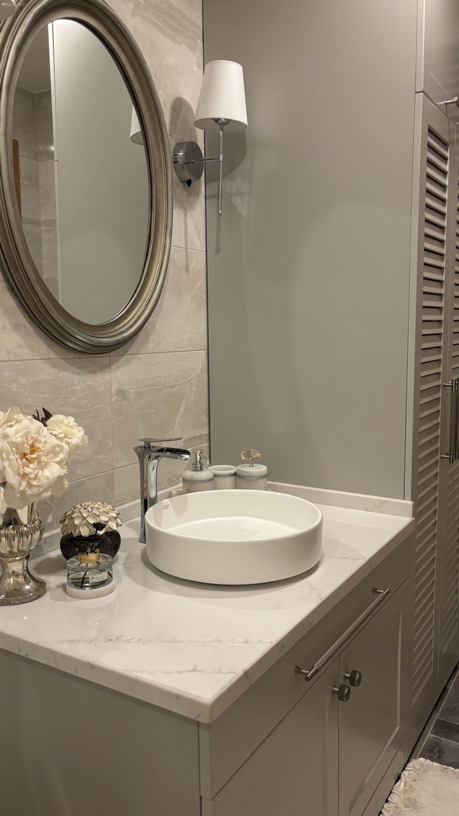 Salonundan Banyosuna Her Detayı Özenli Bir İstanbul Evi