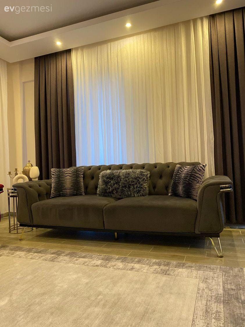 Salon, Modern, Antrasit  , Beyaz, Fon perde, Perde, Tül perde, Spot aydınlatma, Aydınlatma, Halı, Salon halısı, Kırlent, Ev tekstili