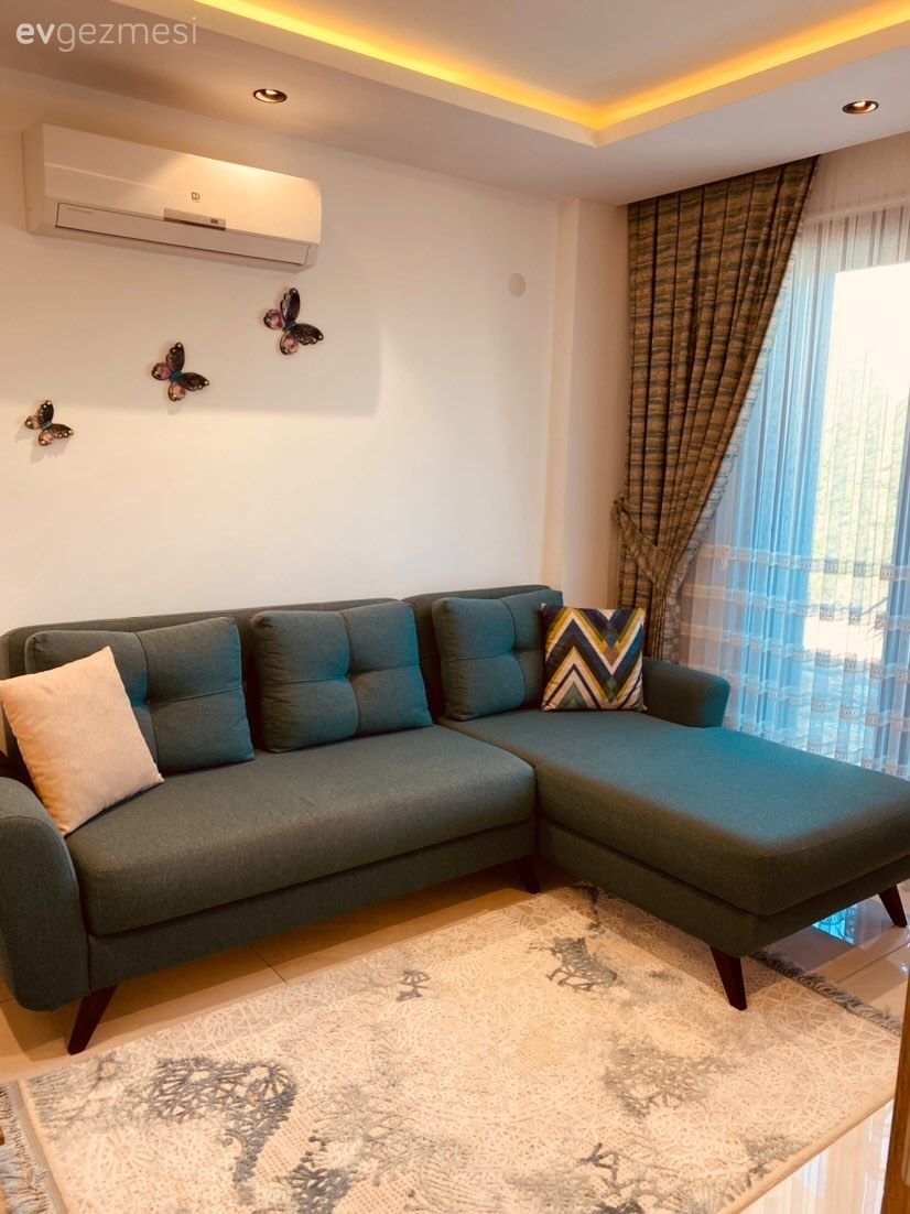 Oturma Odası, Gri, Krem, Fon perde, Perde, Tül perde, Köşe koltuk, Koltuk takımı, Halı, Salon halısı