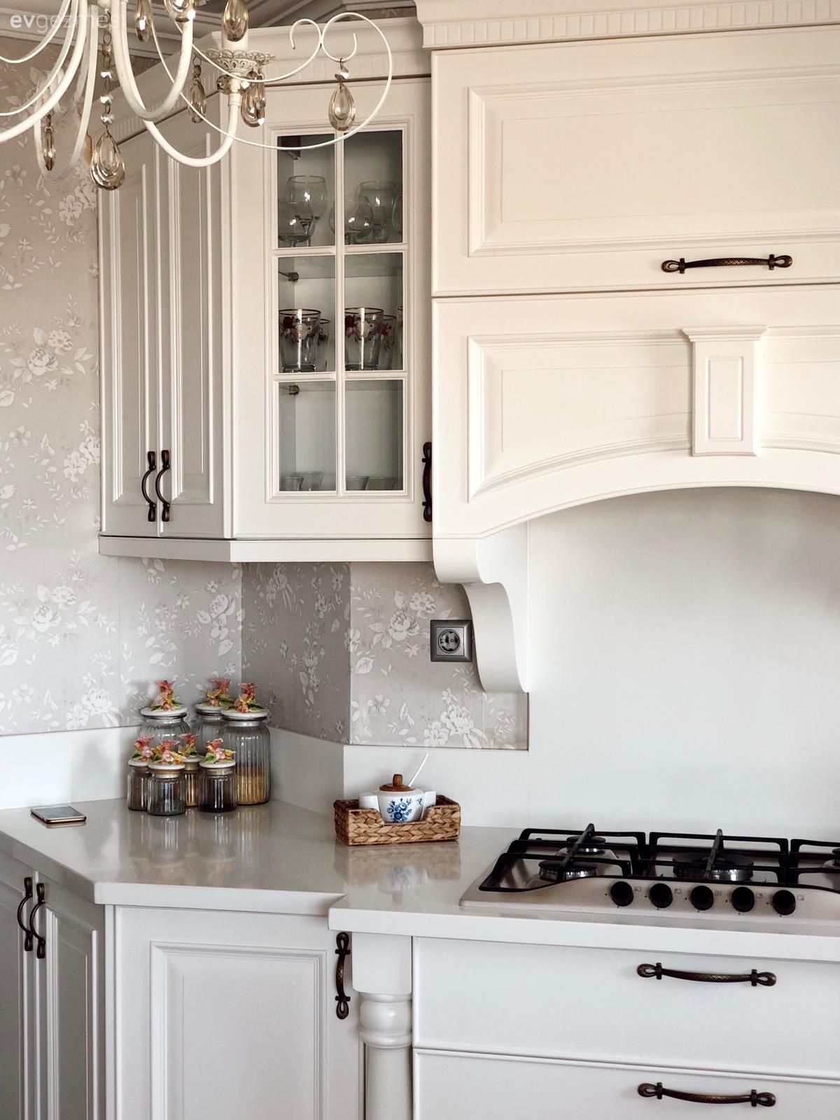 Mutfak, Beyaz, Beyaz mutfak, Mutfak tezgahı, Mutfak tezgah arası, Duvar dekorasyonu, Shaker kapaklı dolaplar, Ankastre