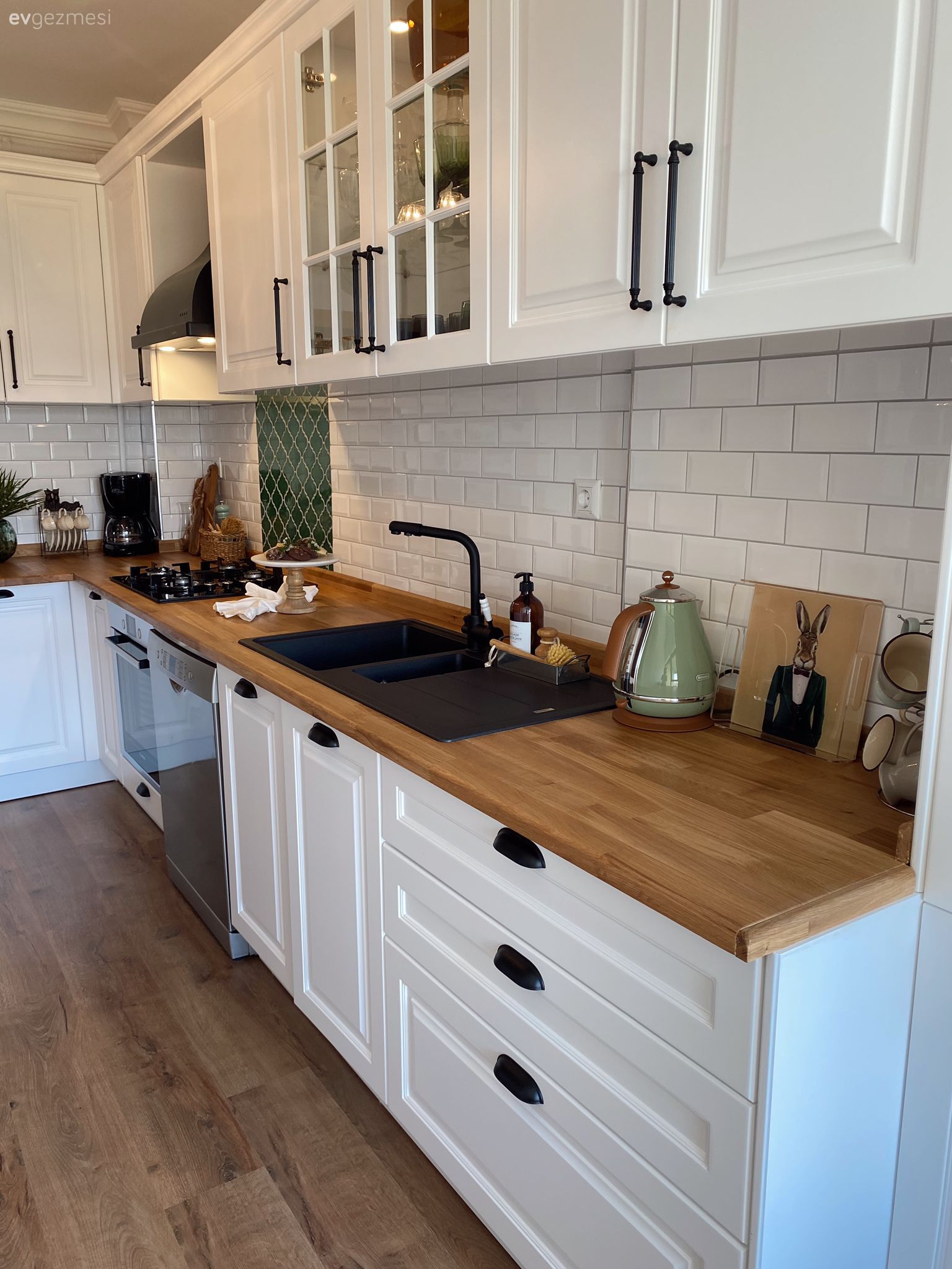 Bu Country Mutfakta Hem Ferahlık Var Hem De Sıcaklık