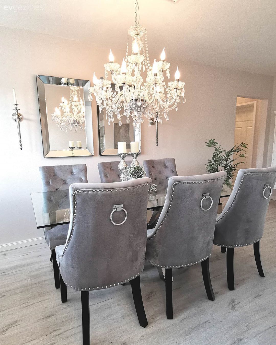 Şık Olmayı Aklına Koyan Bu Evin Göbek Adı Işıltı