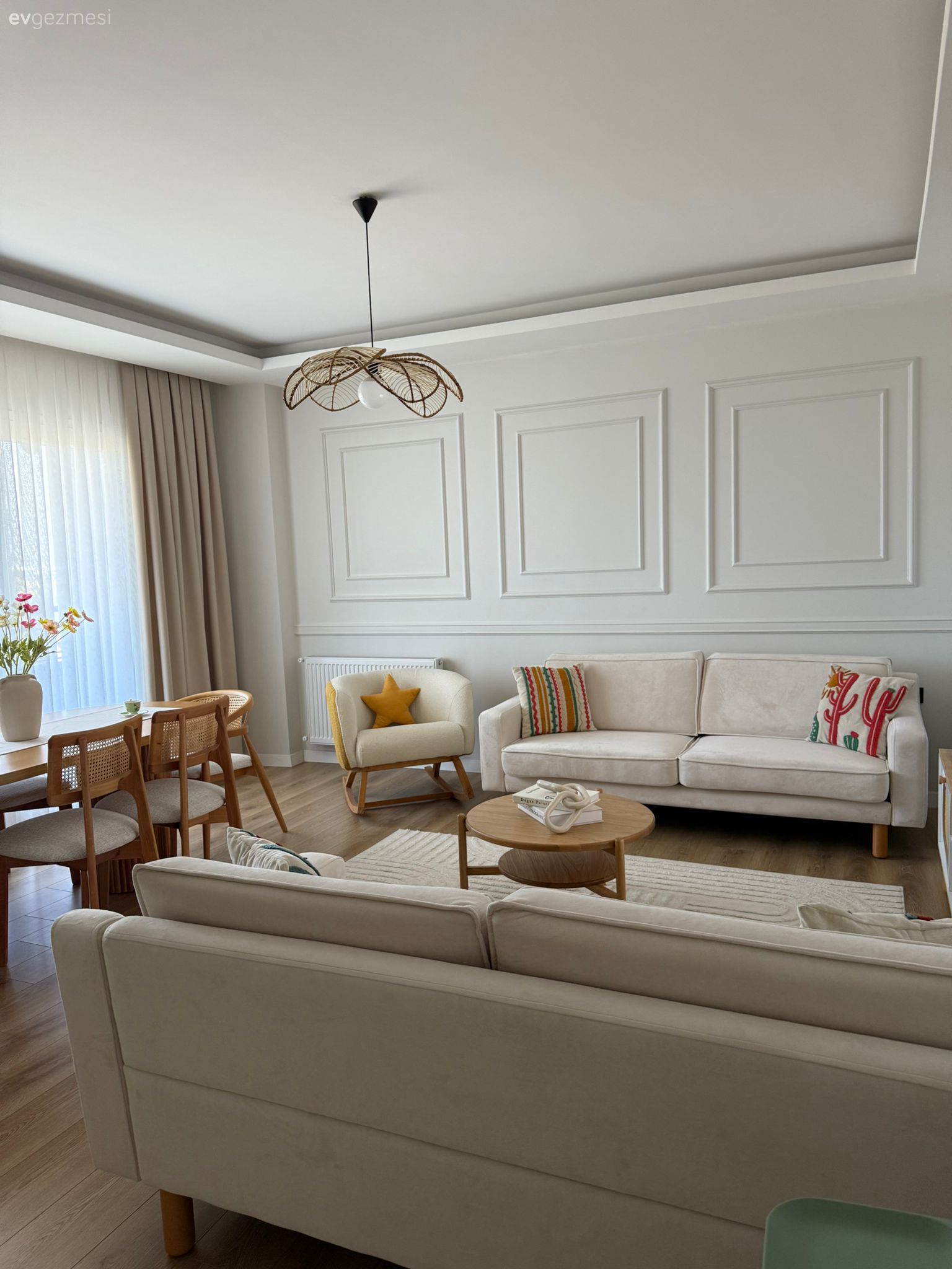 Bu Hatay Evinin Salonu Hem Sıcaklığı Veriyor Hem Ferahlığı