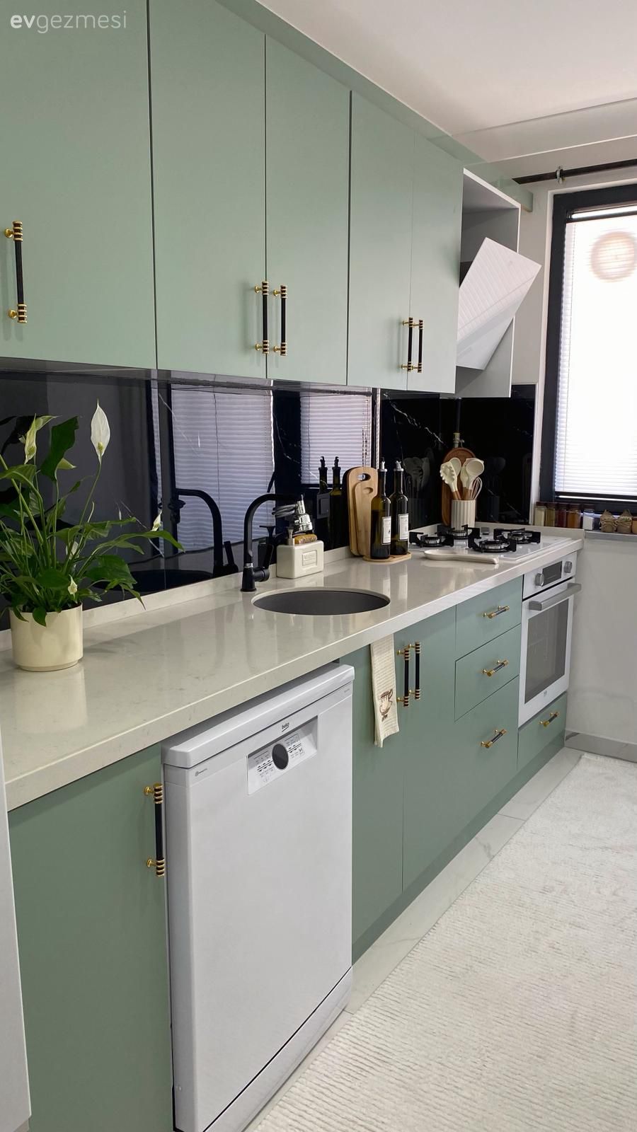 Bu Kocaeli Evinde Büyük Parçalar Modern Detaylar Vintage