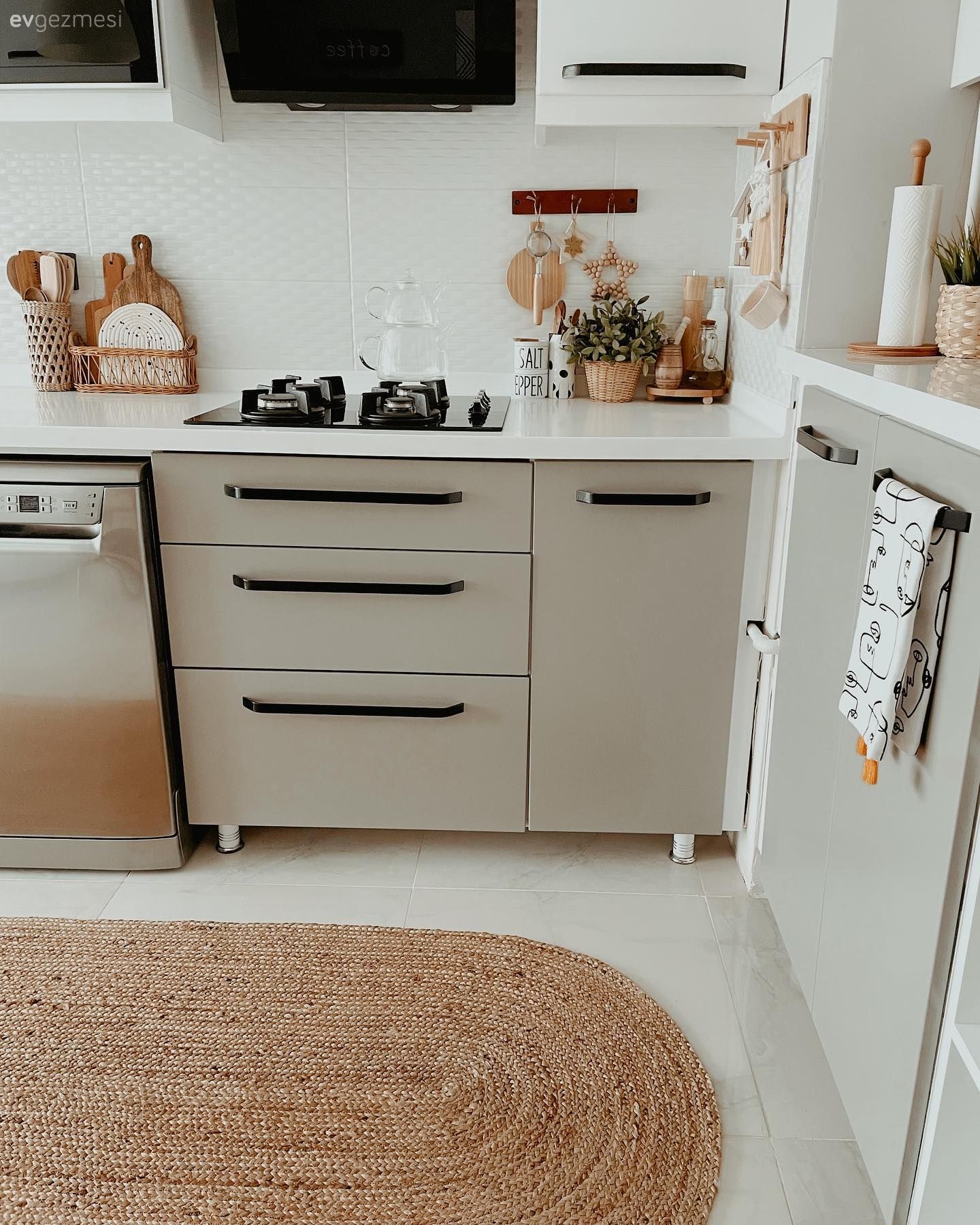 Bu Ankara Evinde Yeşilin Sakinliğine Ahşabın Sıcaklığı Karışmış!