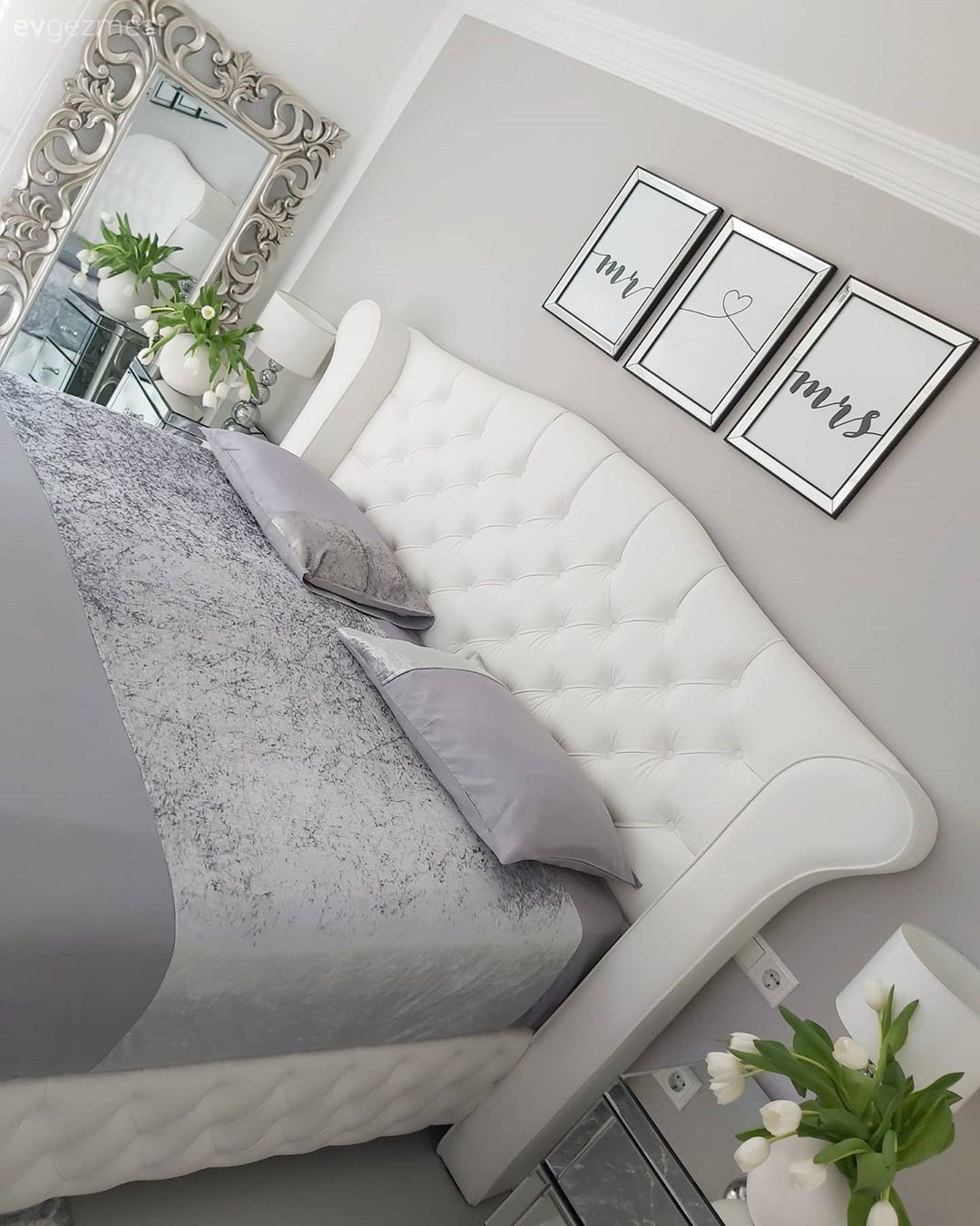 Yatak Odası, Beyaz, Gri, Kırlent, Ev tekstili, Çerçeve, Boy aynası, Ayna, Ev bitkisi, Abajur, Aydınlatma, Gri duvar