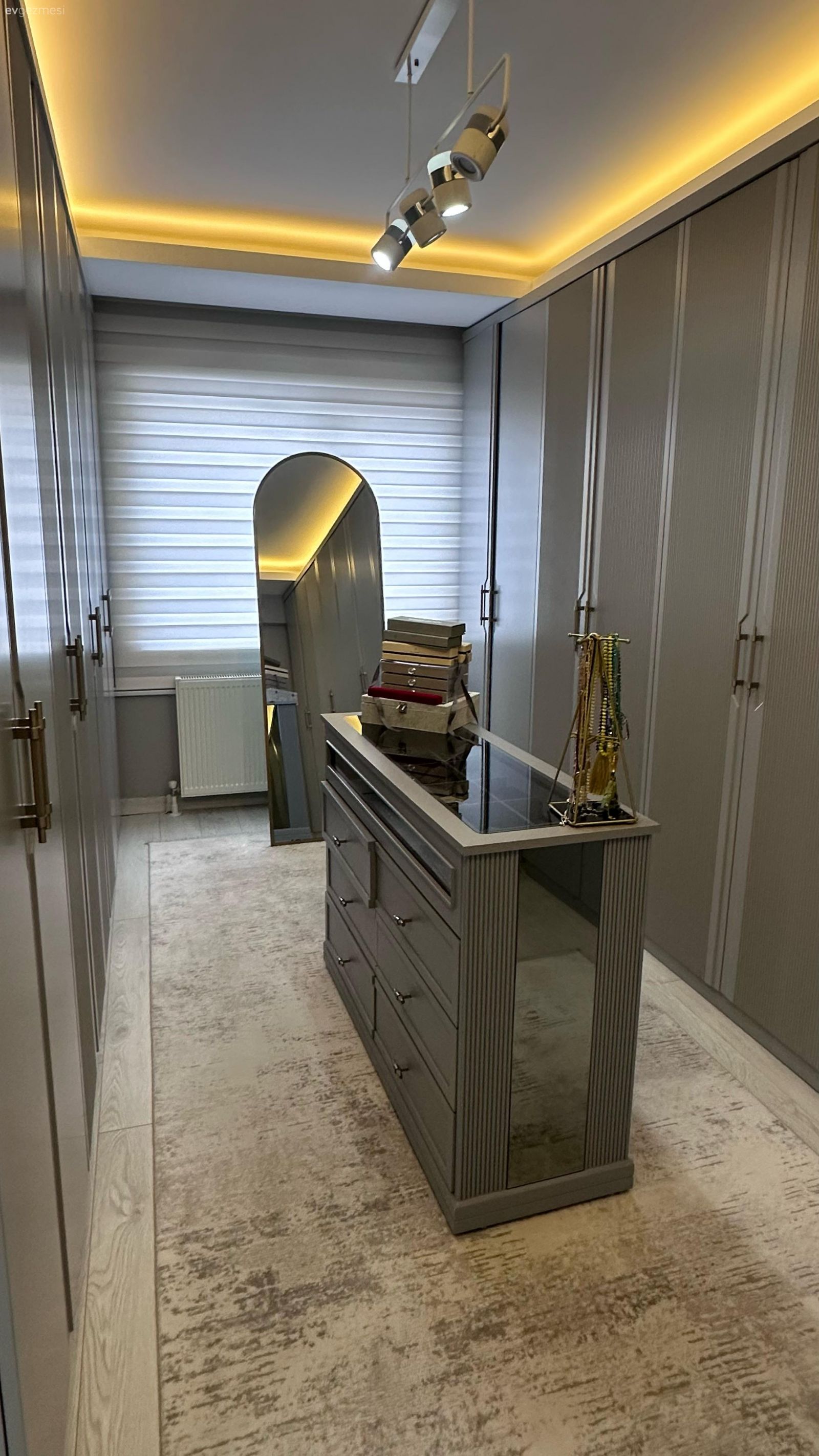 Bu Dubleks Evin İçinde Her Amaca Hizmet Eden Ayrı Bir Oda Var