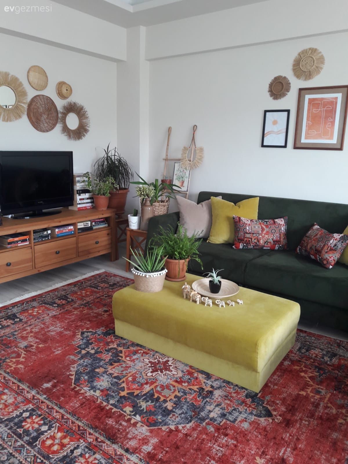 Bu Eklektik Evde Mekanın Sahibi Canlı Renkler!