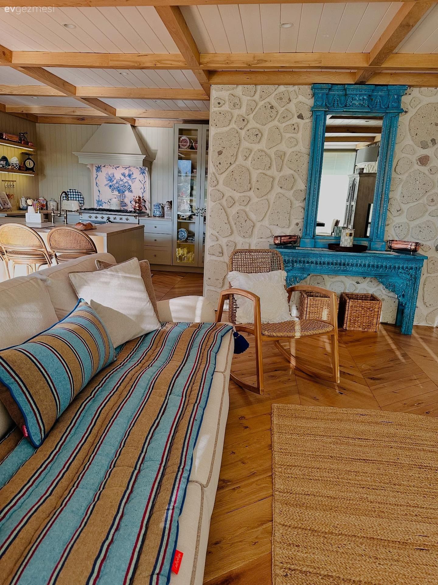 Otantik ve Romantik: Zevkli Seçimlerle Dolu Bir Kır Evi