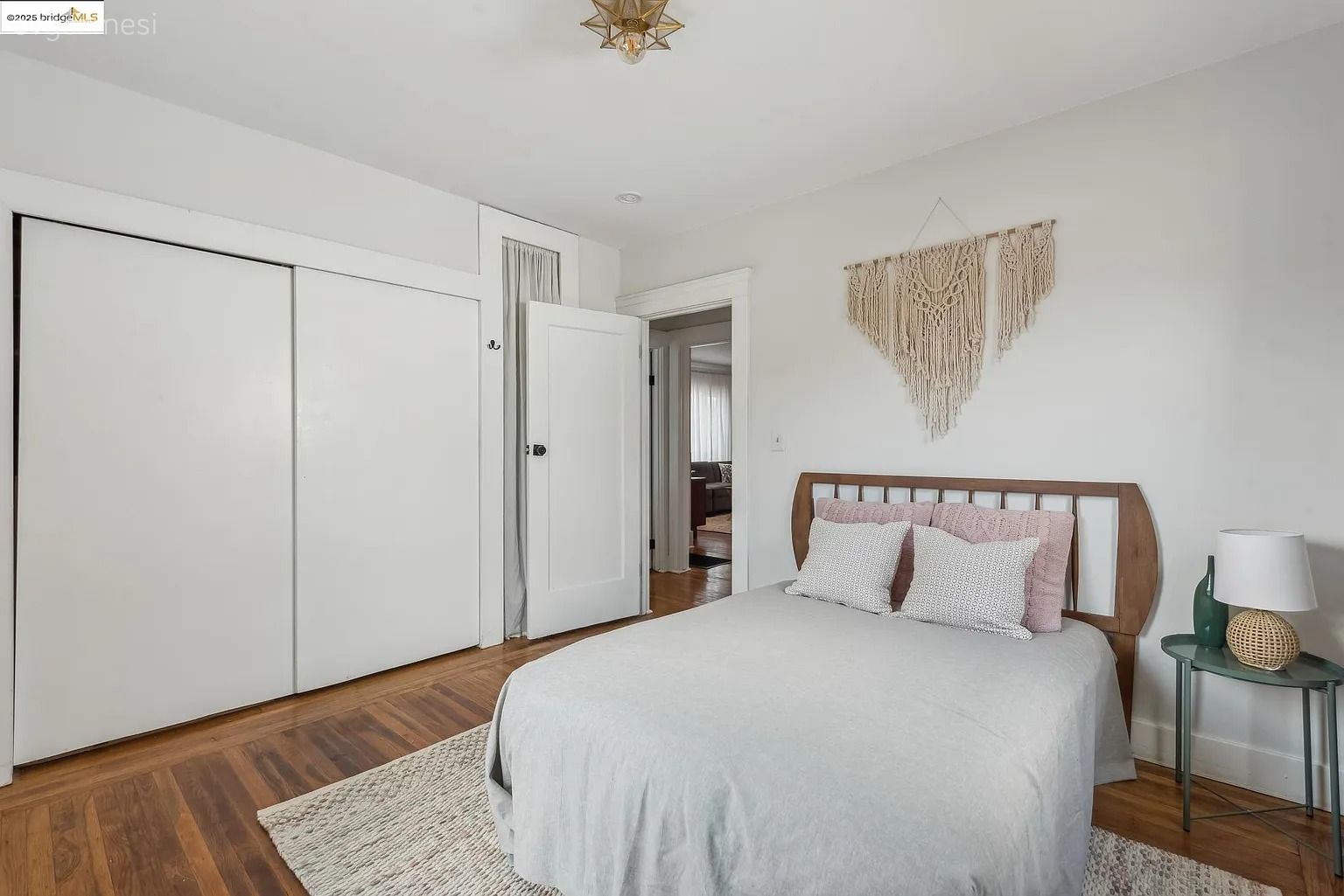 85 M2'lik Bu Ev Küçük Bir Aileye Yeter de Artar