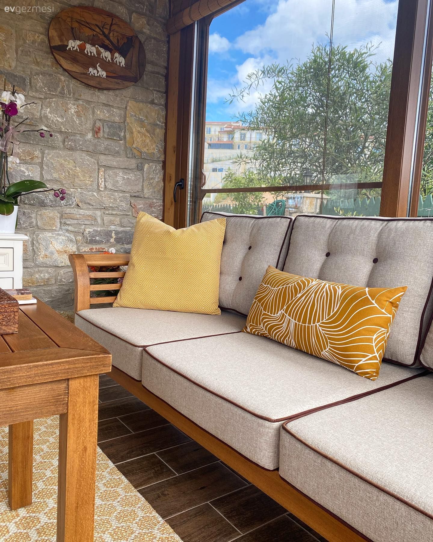 Bu Ahşap Kış Bahçesi Taşlarıyla Datça'nın Ruhuna Uygun!