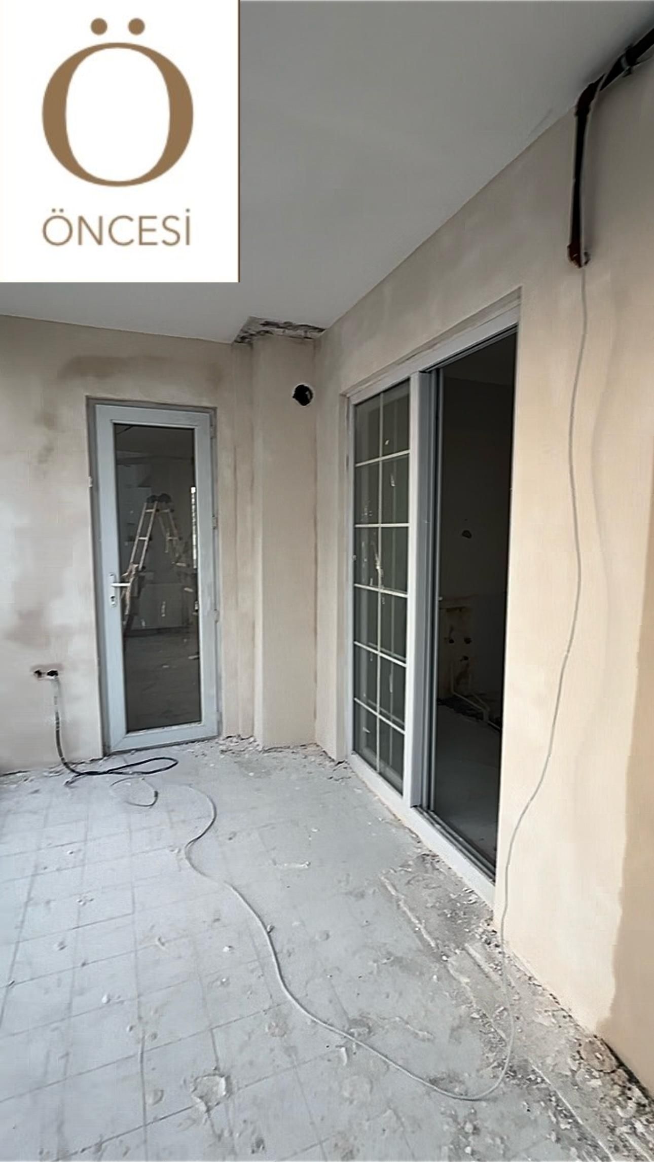 Bu Antalya Balkonu Çok Amaçlı Dolabıyla Dikkat Çekiyor