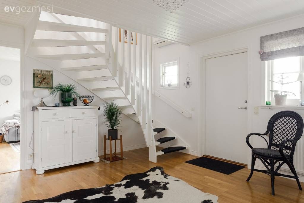 240 M2'lik Bu Evin Her Cephesi Davetkâr Bir Görüntü Sunuyor