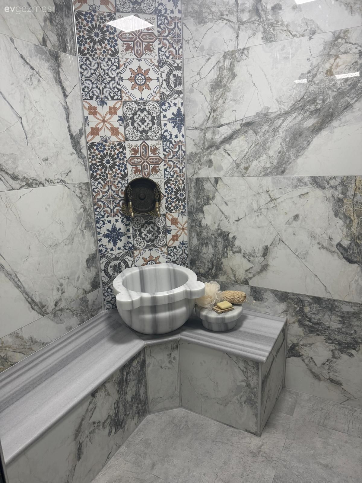 Açık Mutfaklı Bu Uşak Evi Samimi Sohbetlere de Açık