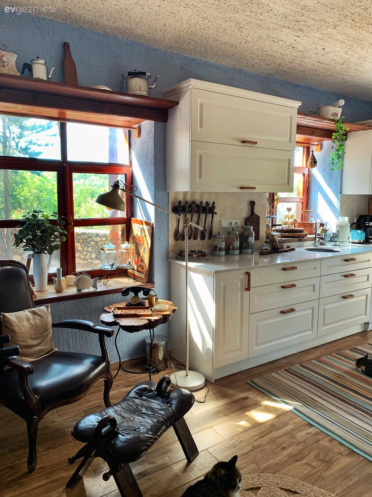 40 Yıllık Bu Taş Evde Tüm Detaylar Dantel Gibi İşlenmiş!