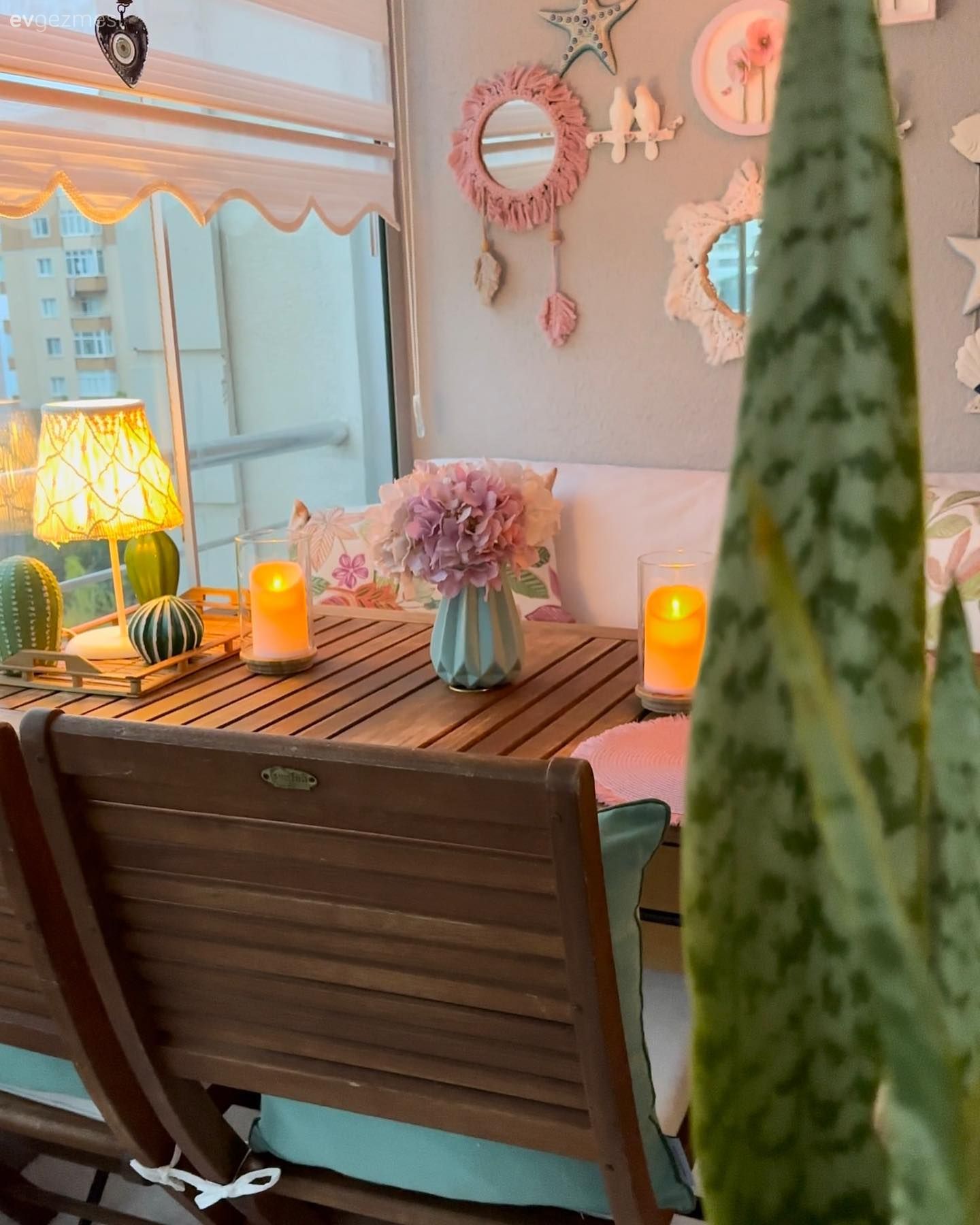 Ahşap Mobilya, Sandalye, Balkon masası, Balkon perdesi, Balkon duvar dekorasyonu