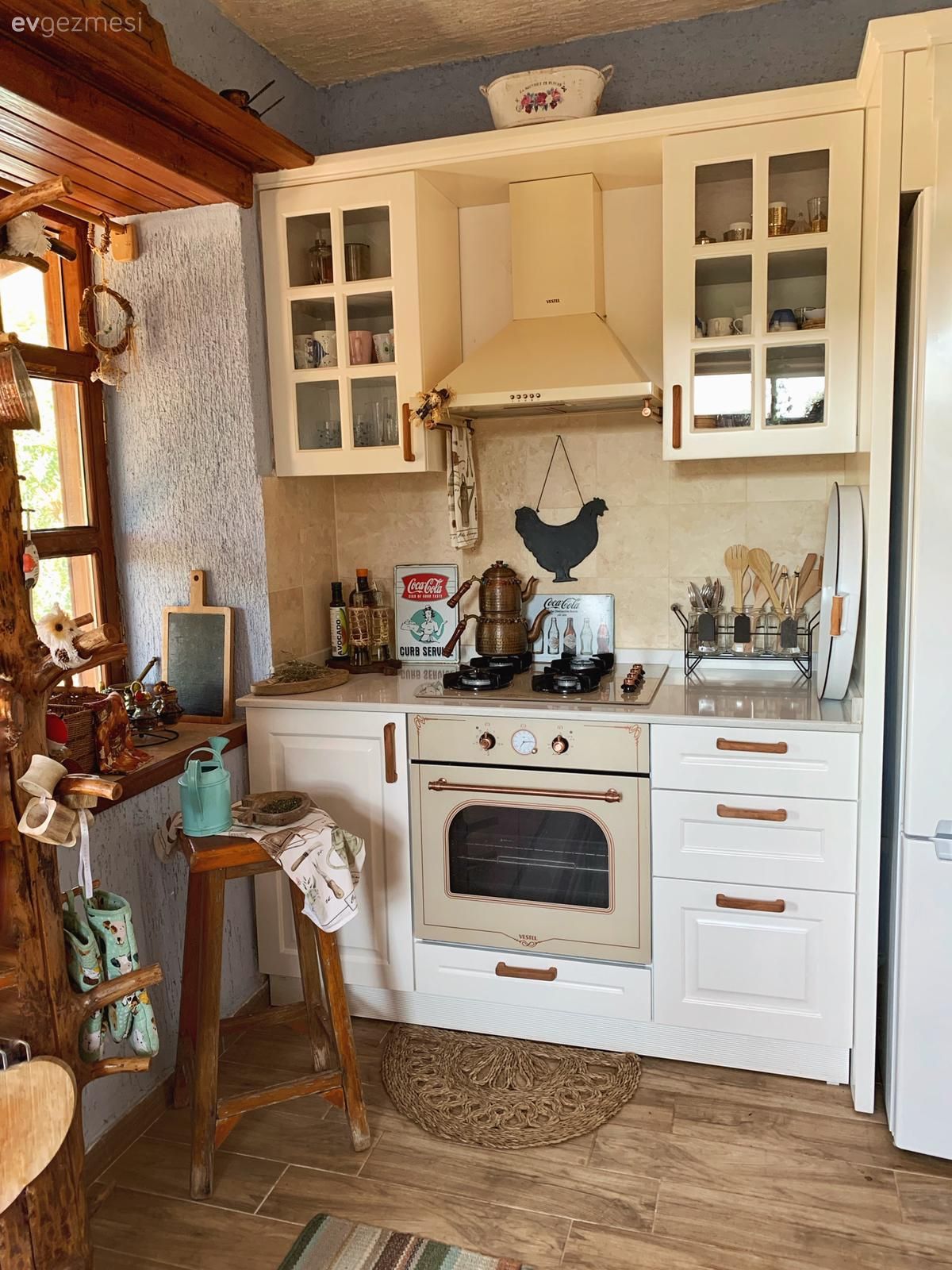 40 Yıllık Bu Taş Evde Tüm Detaylar Dantel Gibi İşlenmiş!