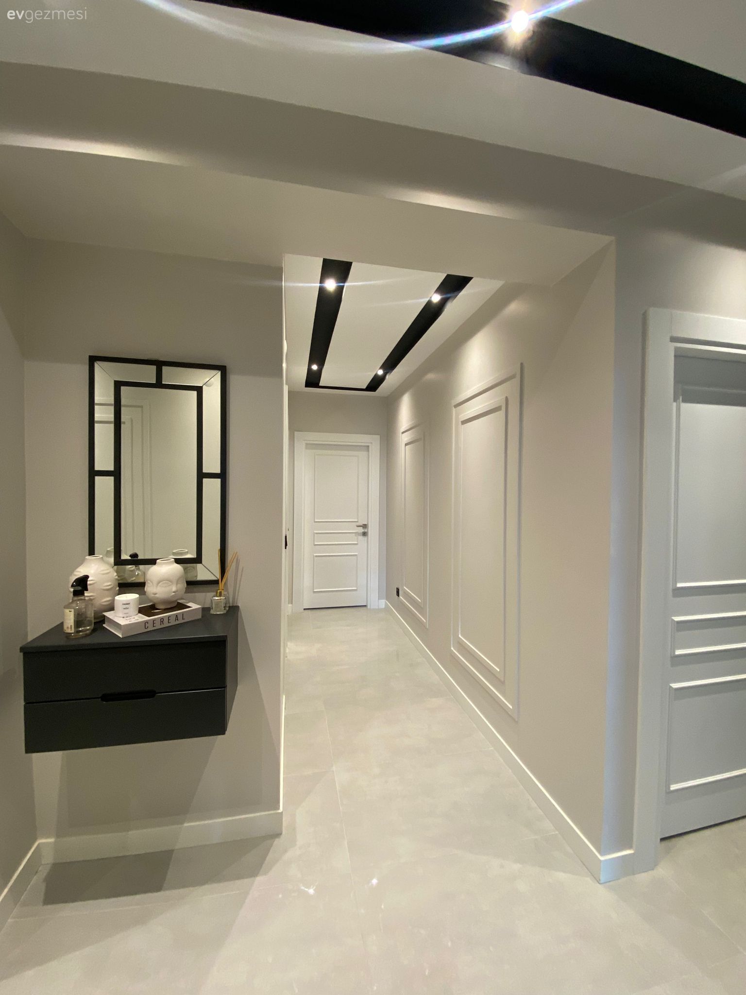 Antre, Beyaz, Siyah, Duvar çıtalama, Dresuar, Ayna, Modern